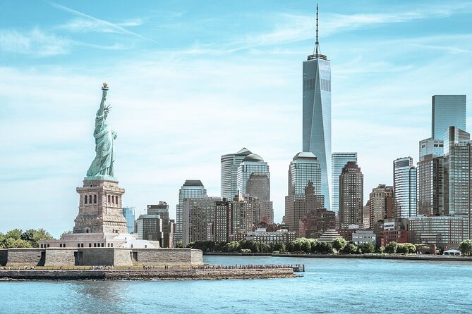 60-Minute Statue of Liberty Sightseeing Cruise - Price value at $21.99: what you actually get for an hour