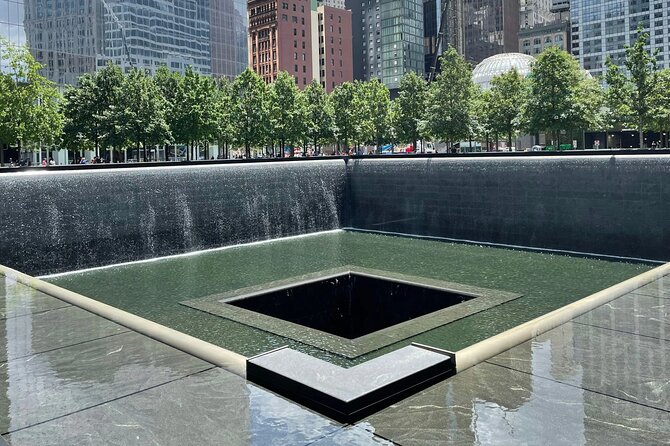 9/11 Memorial Tour with Optional Museum and One World Access - The Oculus: Rebuilding as a City Story