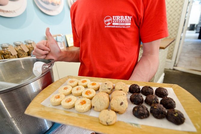 Brooklyn Food Walking Tour: Local Eats & Family‑Run Shops - Stop 1 on Smith Street: The Carroll Gardens Restaurant Stretch