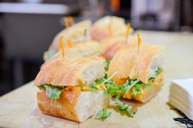 Brooklyn Food Walking Tour: Local Eats & Family‑Run Shops - Stop 3 in Cobble Hill: Brownstones, Parks, and More Bites