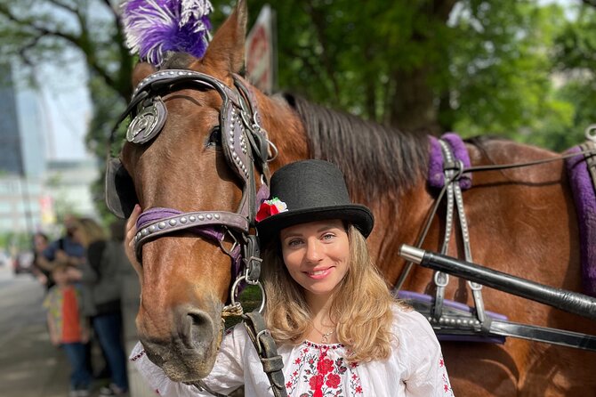 Carriage Ride in Central Park (VIP - PRIVATE) Since 1964™ - Getting on at Central Park South without losing time in the cold