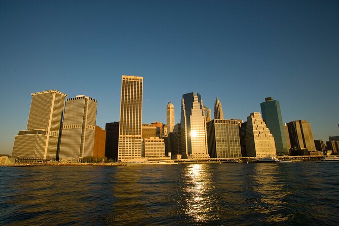 Circle Line: 2hr - New York City Harbor Lights Cruise - Deck Comfort, Wi‑Fi, and the Onboard Cafe You’ll Actually Use