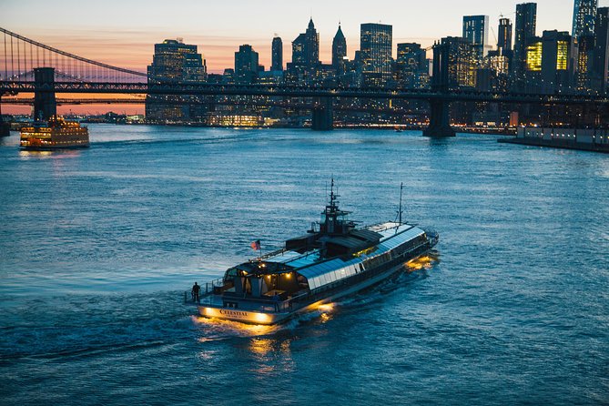 City Cruises New York: Bateaux Premier Dinner Cruise - From Chelsea Piers to a guaranteed table on the water