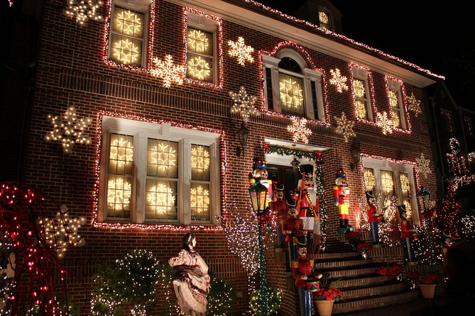 Dyker Heights Brooklyn Christmas Lights Tour - Bay Ridge flavor and that “quiet street” holiday magic