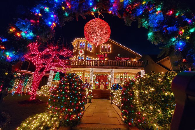 Dyker Heights Christmas Lights Guided Tour - Who Should Book This Tour (and Who Might Want a Different Plan)