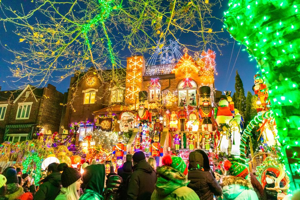 From Manhattan: 4-Hour Dyker Heights Holiday Lights Bus Tour - Key things to know before you go