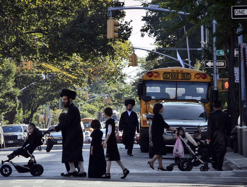 From Manhattan: 5-Hour Bronx, Queens, and Brooklyn Bus Tour - The Upper West Side and Harlem: classic icons with neighborhood context