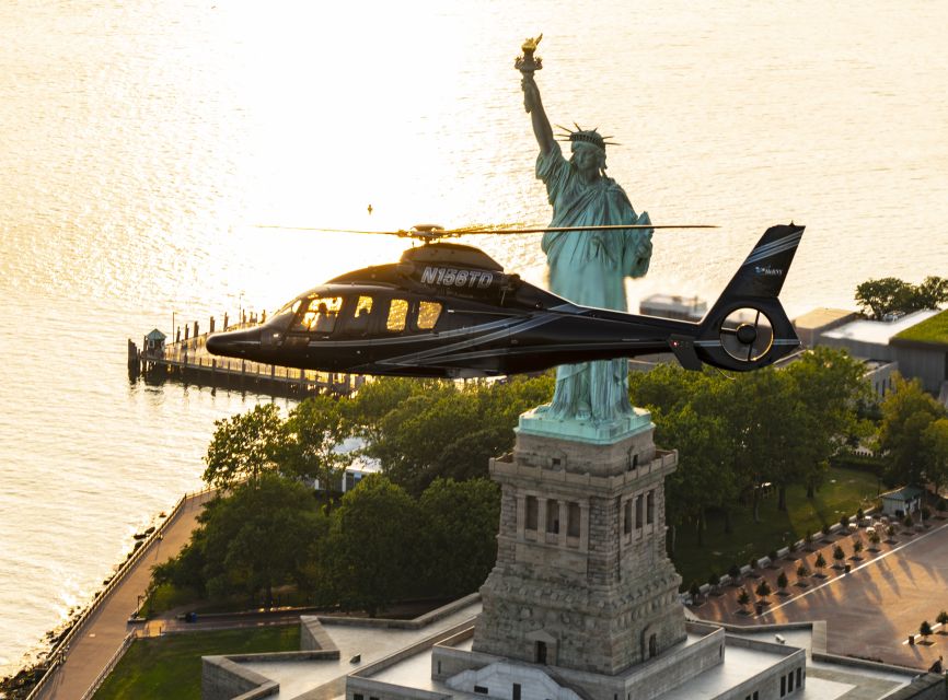 From New Jersey: New York City Skyline Tour - Statue of Liberty, One World, and Times Square: the highlights that matter