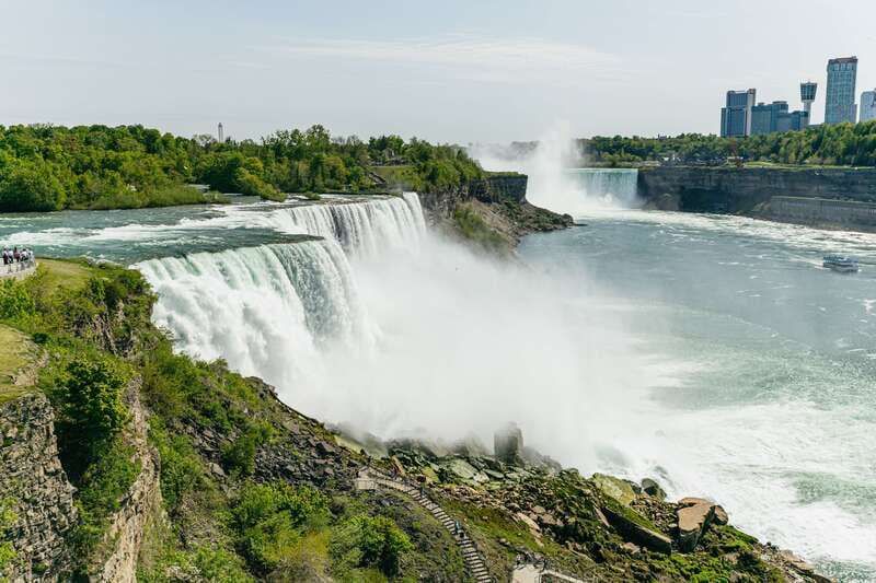 From New York City: Niagara Falls One Day Tour - Riding Out of Times Square: Bus Comfort, Stops, and Real Timing