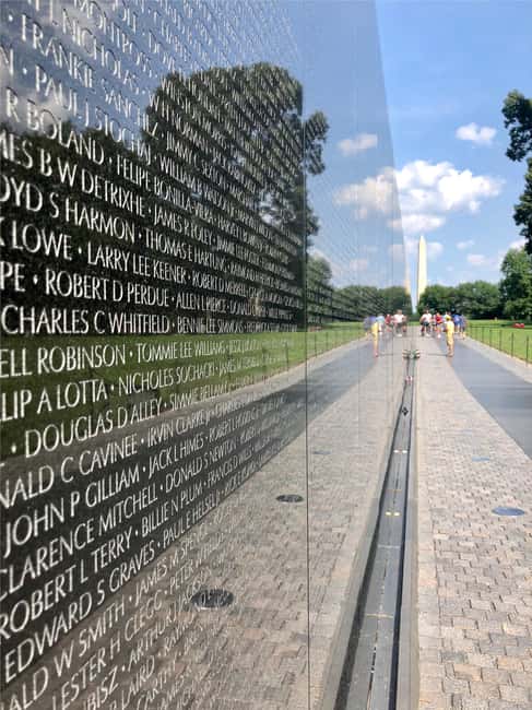 From NYC: Washington Highlights Guided One Day Tour - Delaware breakfast and Maryland/Baltimore drive-by stories