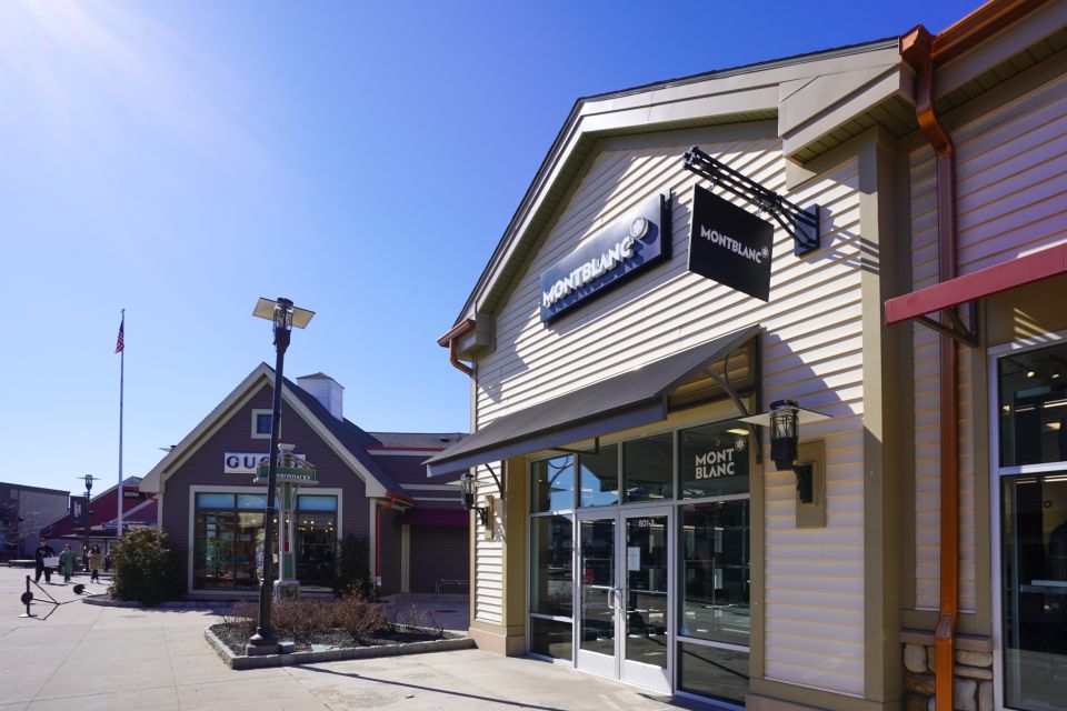 From NYC: Woodbury Common Premium Outlets Shopping Tour - Packing and Shoes: Small Choices That Make a Big Difference