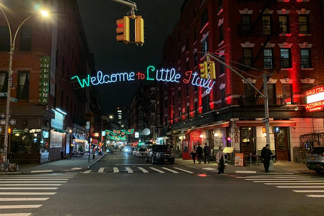 Gangsters and Ghosts Tour New York City - Small group size: why it matters on a walking tour