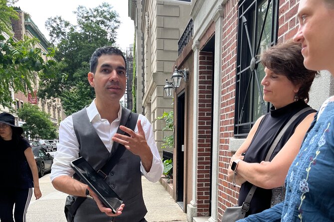 Gilded Age Mansions Tour in New York - Your Walking Plan: Stops, Pacing, and Where Interiors Happen