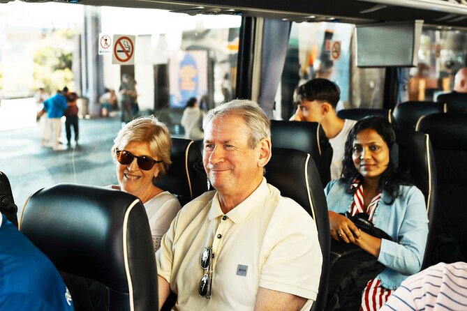 Half-Day Bus Tour of NYC Top Highlights - Rockefeller Center and the Fifth Avenue Rush Without the Stress