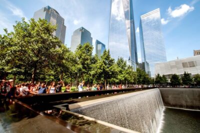 New York City: Bus Tour from Manhattan - Upper West Side to Midtown: Museums, Fifth Avenue, and the Icon Run