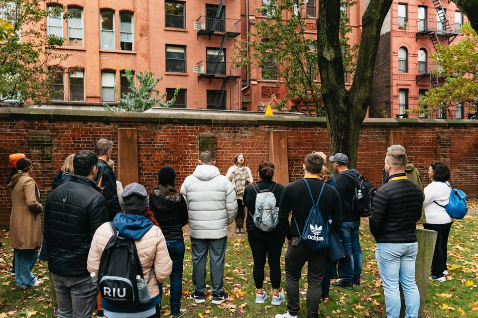 New York City: Catacombs by Candlelight - Two walled cemeteries you can only see with a guide