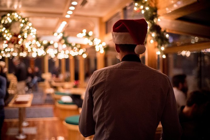 New York City Cocoa and Carols Holiday Cruise - Music and Sing-Alongs: Jazz, Carols, and the Family-Friendliness Question