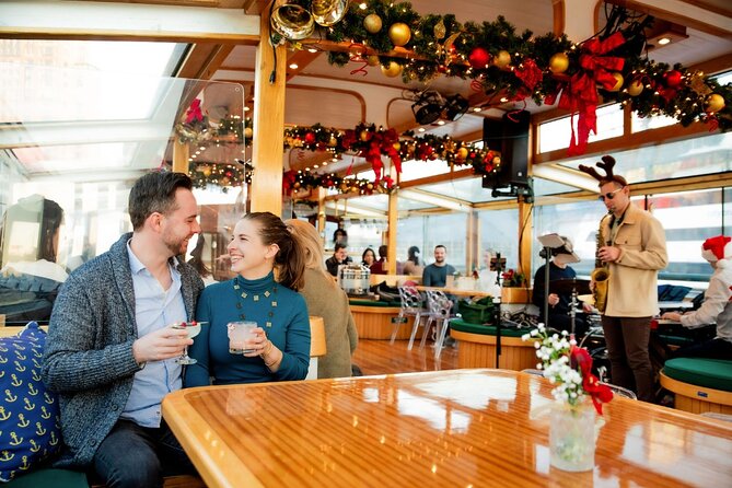 New York City Cocoa and Carols Holiday Cruise - Onboard Setup: Heated Comfort, Assigned Tables, and the Cookie-Cocoa Hook