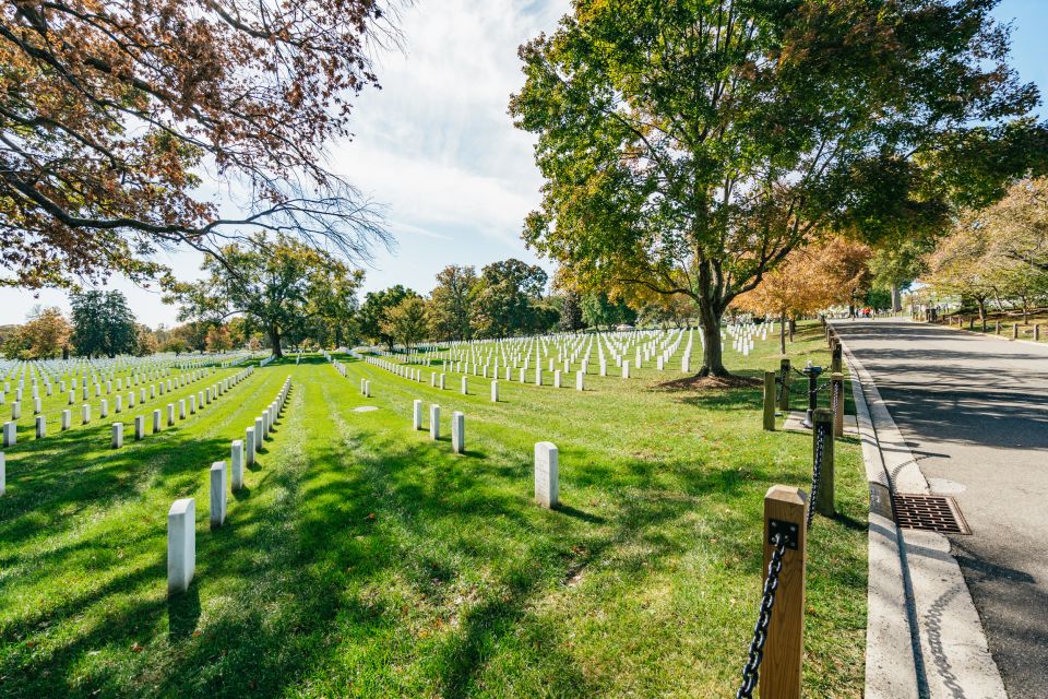 New York City: Full-Day Washington DC City Highlights Tour - Comfort tips: how to make this fast-paced day feel easier