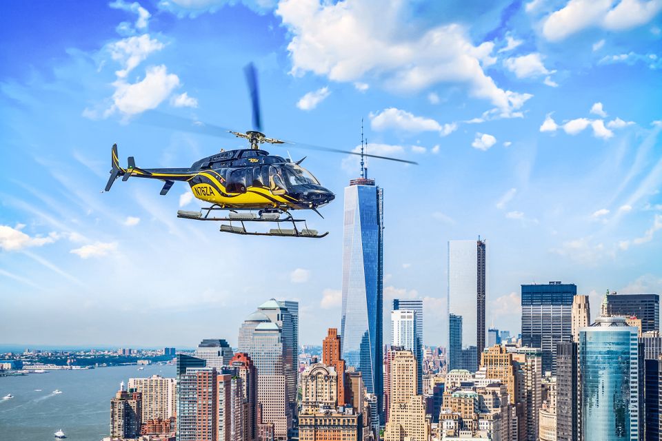 New York City: Manhattan Helicopter Tour - The Core Route Over Lower Manhattan: Battery Park, Wall Street, and the Liberty Approach