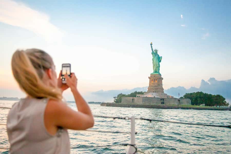 New York City: Statue of Liberty & Ellis Island with Ferry - Your Time Budget: 5 Hours Works, If You Plan Your Moves