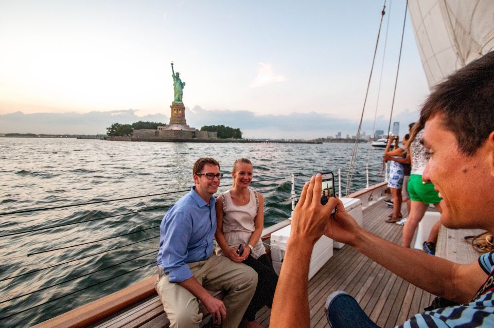 New York City: Sunset Sail Aboard a Schooner - Drinks and value: $101 makes more sense when you plan around the included sip
