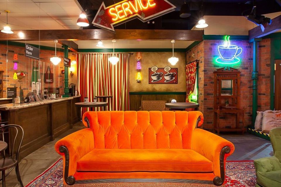 New York City: The FRIENDS™ Experience Entry Ticket - Who Should Book This FRIENDS Experience?