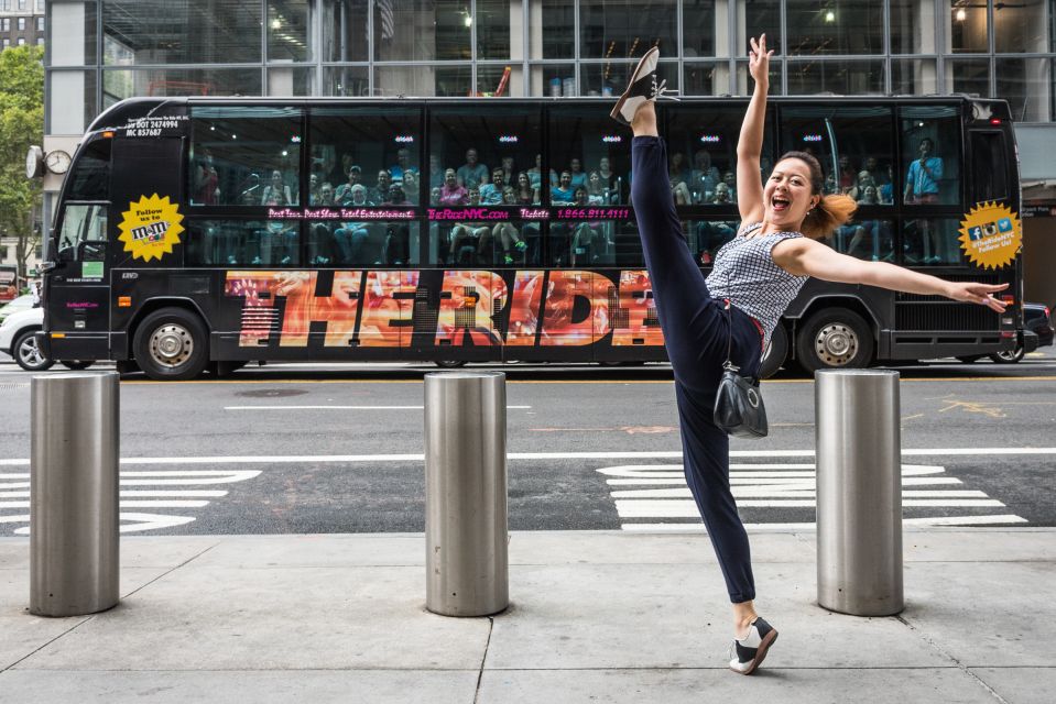 New York City: The Ride Interactive Bus Tour - The show’s rhythm: how the hosts keep you involved