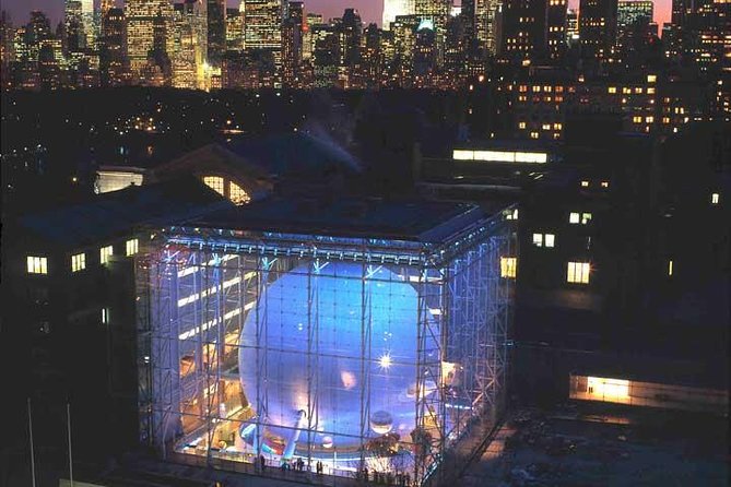 New York CityPASS® - Entering the skyline: Empire State Building AM/PM and bonus access