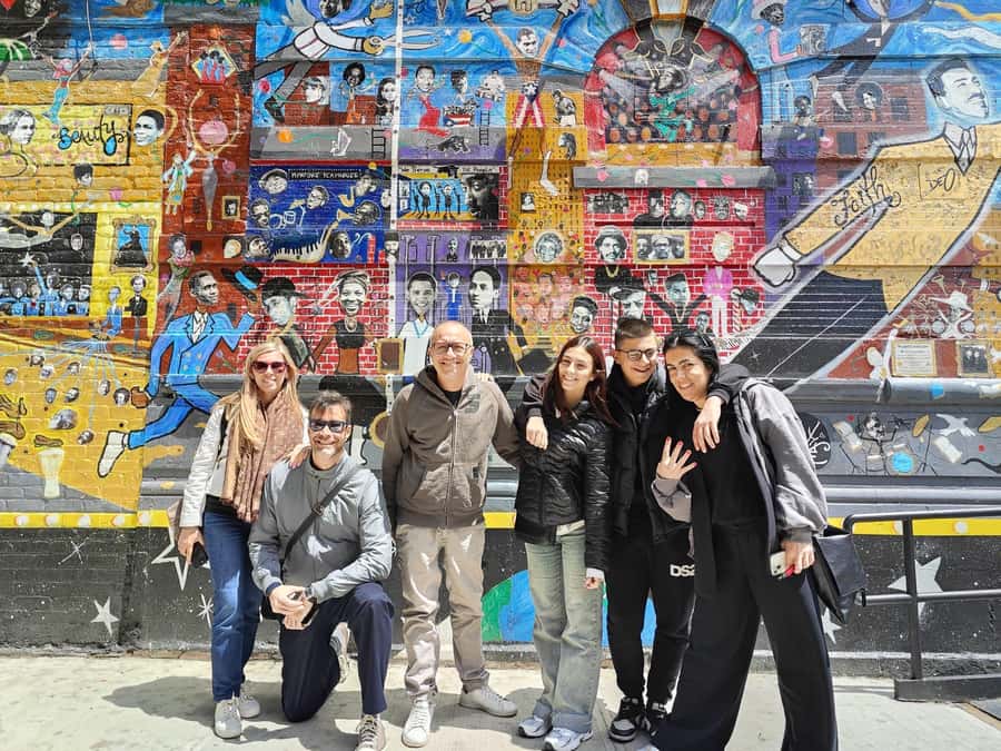 New York: Harlem Tour and Sunday Gospel Mass - The Café Break in Harlem: A Real Pause, Not Just a Stop