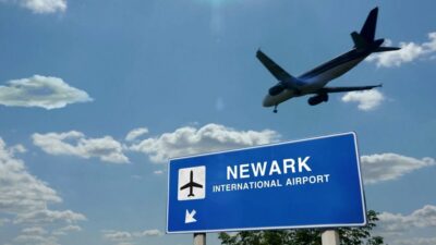 New York Manhattan:JFK EWR LGA Private Hotel Transfer - Timing That Helps You Make Flights: 60-Minute Airport Wait