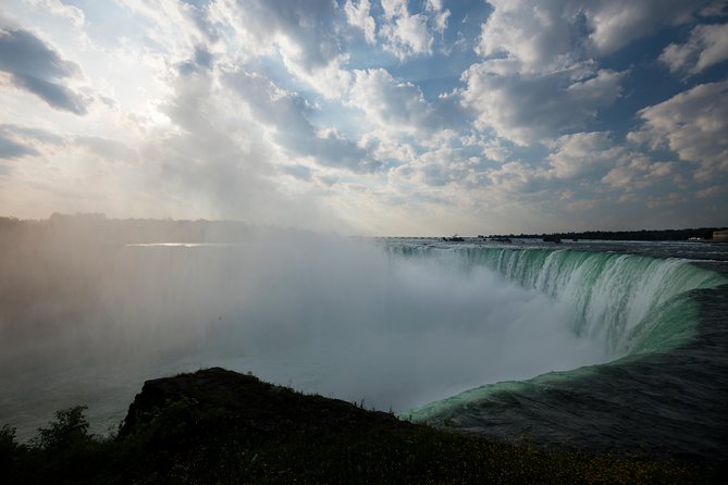 Niagara Falls with Outlet Shopping, 2-Day Tour from NYC - The morning launch: Port Authority to the Finger Lakes scenic stop