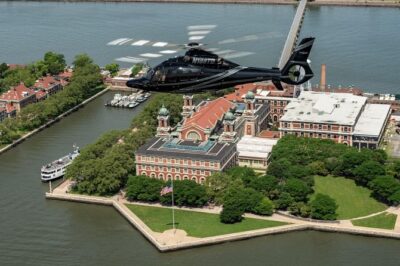 NY Helicopter Tour: Manhattan & Brooklyn (Heliport Fees Incl.) - Windows, narration, and the “seat issue” you can’t ignore