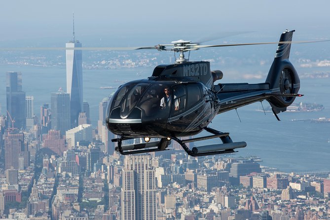 NY Helicopter Tour: Manhattan Highlights (Heliport fees Incl.) - Guided Commentary: How the Pilot Turns Views Into Understanding