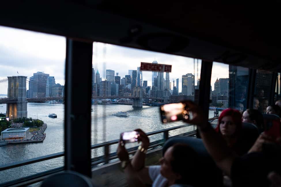 NYC at Night: 3-Hour Luxury Bus Tour of Top Highlights - Key Highlights You’ll Feel Right Away