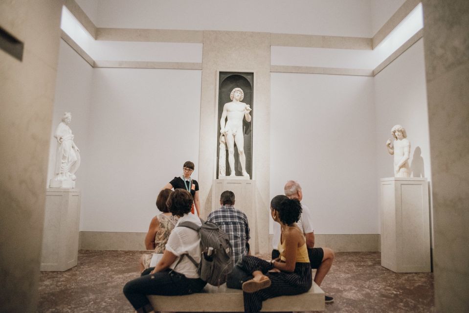 NYC: Best of the Metropolitan Museum Guided Tour - From Henry VIII armor to Greek statues and Roman frescoes