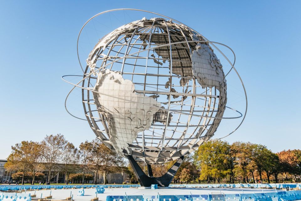 NYC: Brooklyn, Bronx, Queens Sightseeing Bus Tour - Williamsburg and DUMBO: community context plus waterfront photo magic