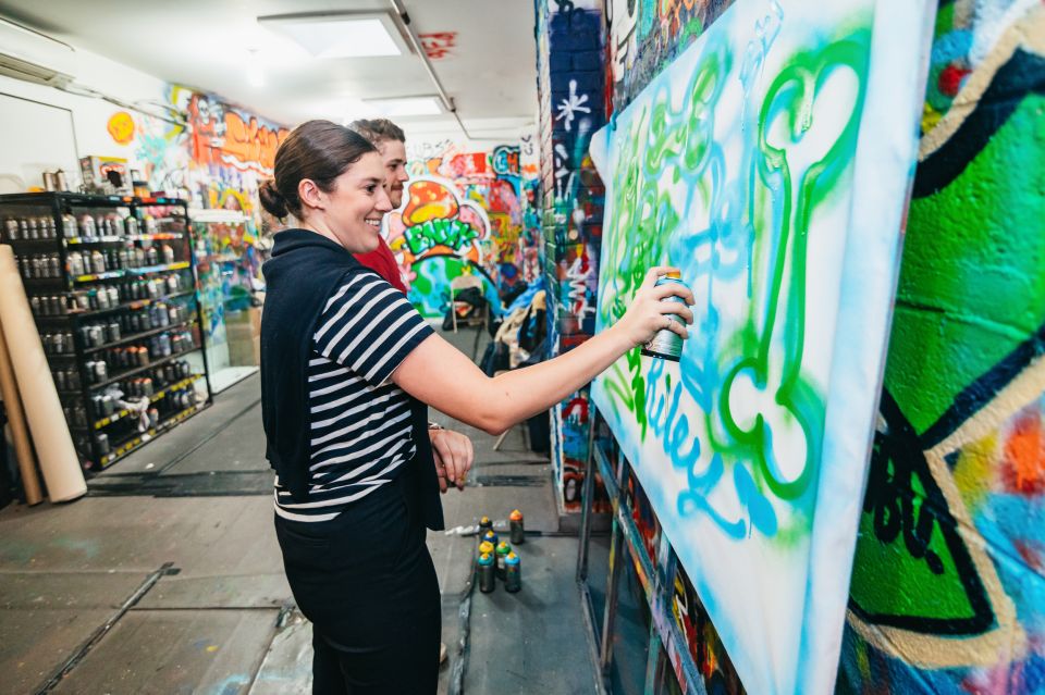 NYC: Brooklyn Graffiti Workshop with Local Artist - How the mural creation works in a small studio setting