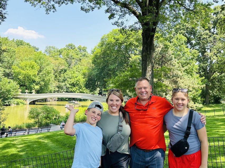 NYC: Central Park Celebrity Homes & Film Spots Pedicab Tour - Celebrity Homes, Upper East Side, and the Gossip Girl Thread