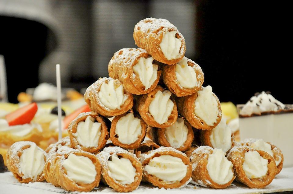 NYC: Chinatown and Little Italy Food Tour - Chinatown start: sponge cake to go, Columbus Park, and a dumpling stop