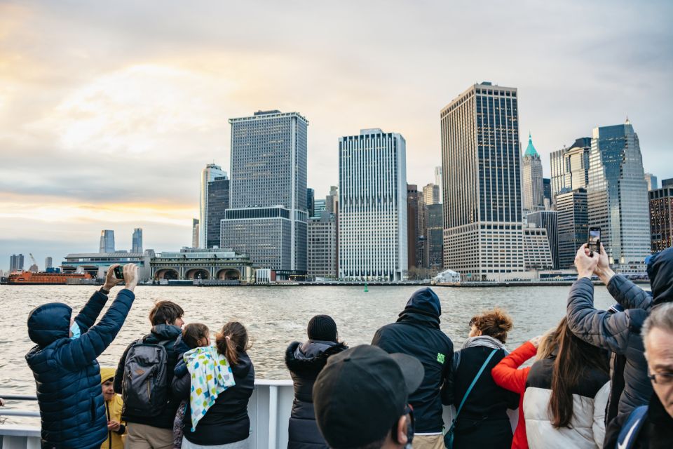 NYC: Circle Line 2h Harbor Lights Cruise Skip-The-Box-Office - FAQ