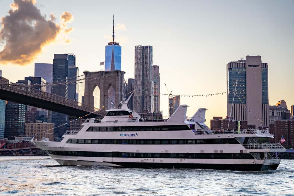 NYC: City Cruises Brunch, Lunch, or Dinner Buffet Cruise - What the Onboard Bar Adds (and What It Doesn’t)