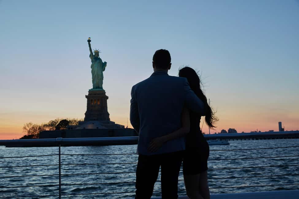 NYC: City Cruises Luxury Brunch, Lunch or Dinner Cruise - Should you book this NYC luxury brunch or dinner cruise?