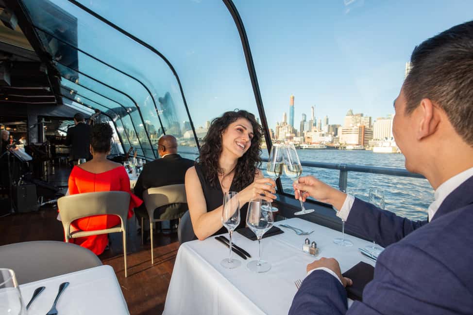 NYC: City Cruises Luxury Brunch, Lunch or Dinner Cruise - The meal: prix fixe dining, included drinks, and what to expect