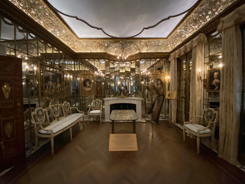 NYC: Gilded Age Mansions Guided Tour - Fifth Avenue mansion glamour, minus the museum maze