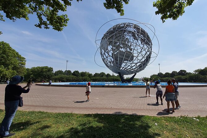 NYC Highlights Tour: Bronx, Brooklyn, Harlem, Queens & Coney - Brooklyn with stops under the bridge: Dumbo and Williamsburg