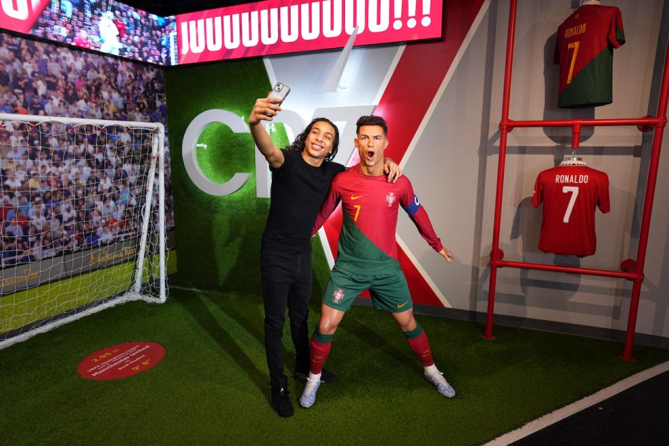 NYC: Madame Tussauds Entry Tickets - Photo strategy: how to get great shots without getting stuck in crowds