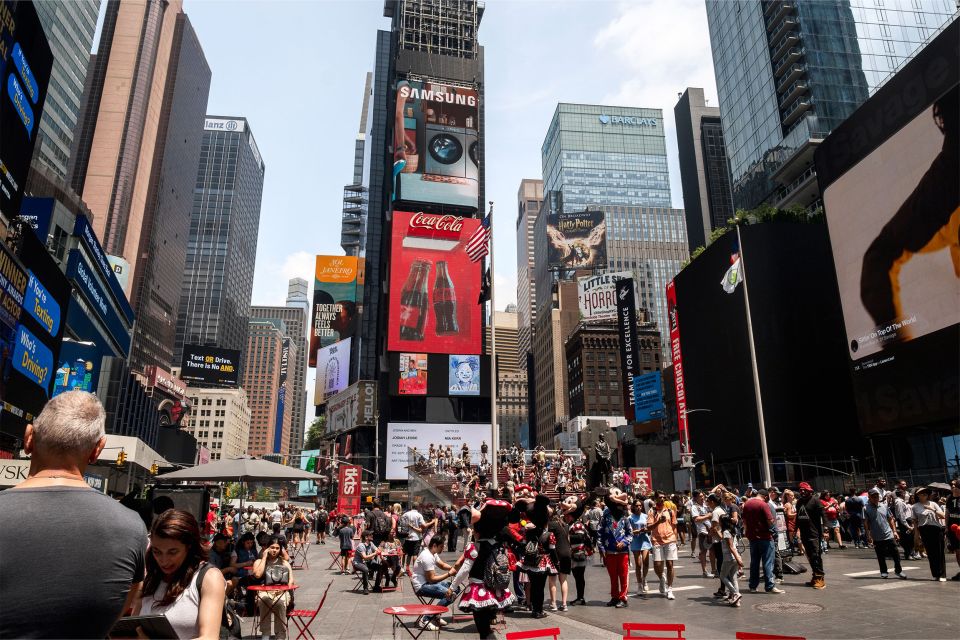 NYC: See Yourself on a Times Square Billboard for 24 Hours - Uploading Your Photo or Video Without Losing Your Slot