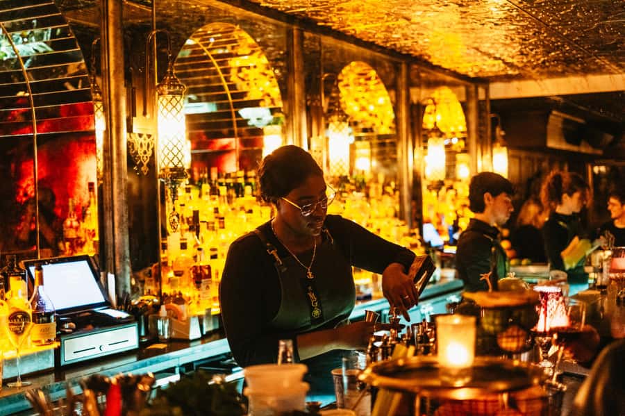 NYC: Speakeasy Drinks and Prohibition History Tour - A 3-hour NYC walk built around Prohibition-era nightlife