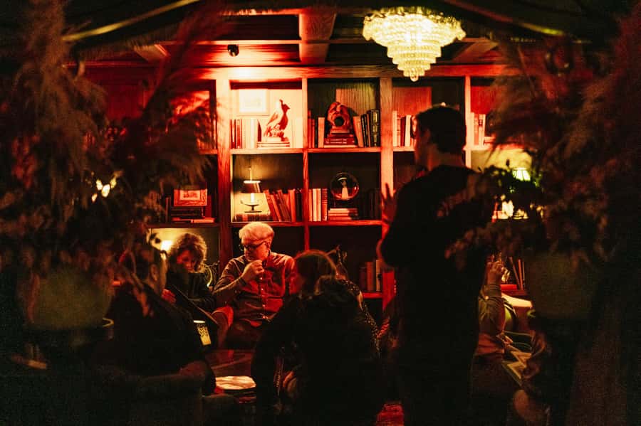 NYC: Speakeasy Drinks and Prohibition History Tour - The guide can make or break the night (here’s what you can look for)